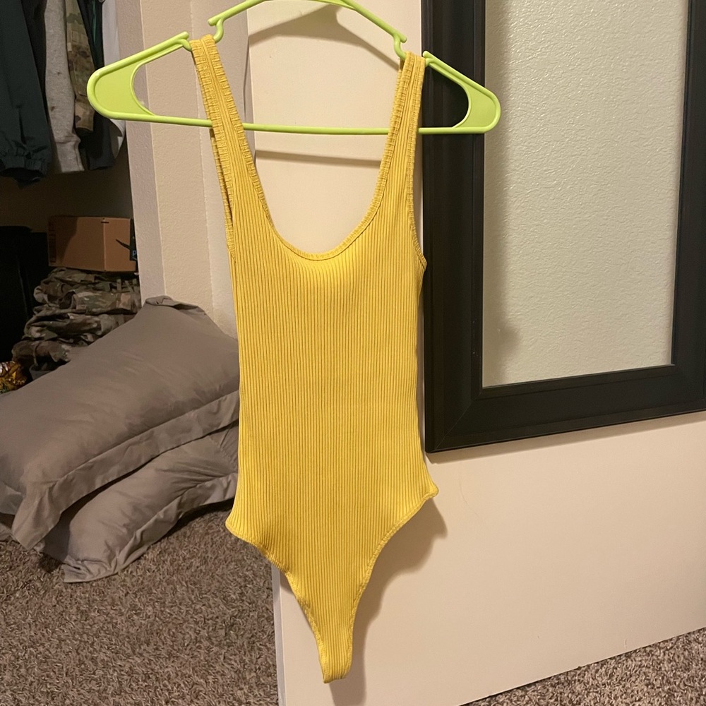 Aritzia bodysuit